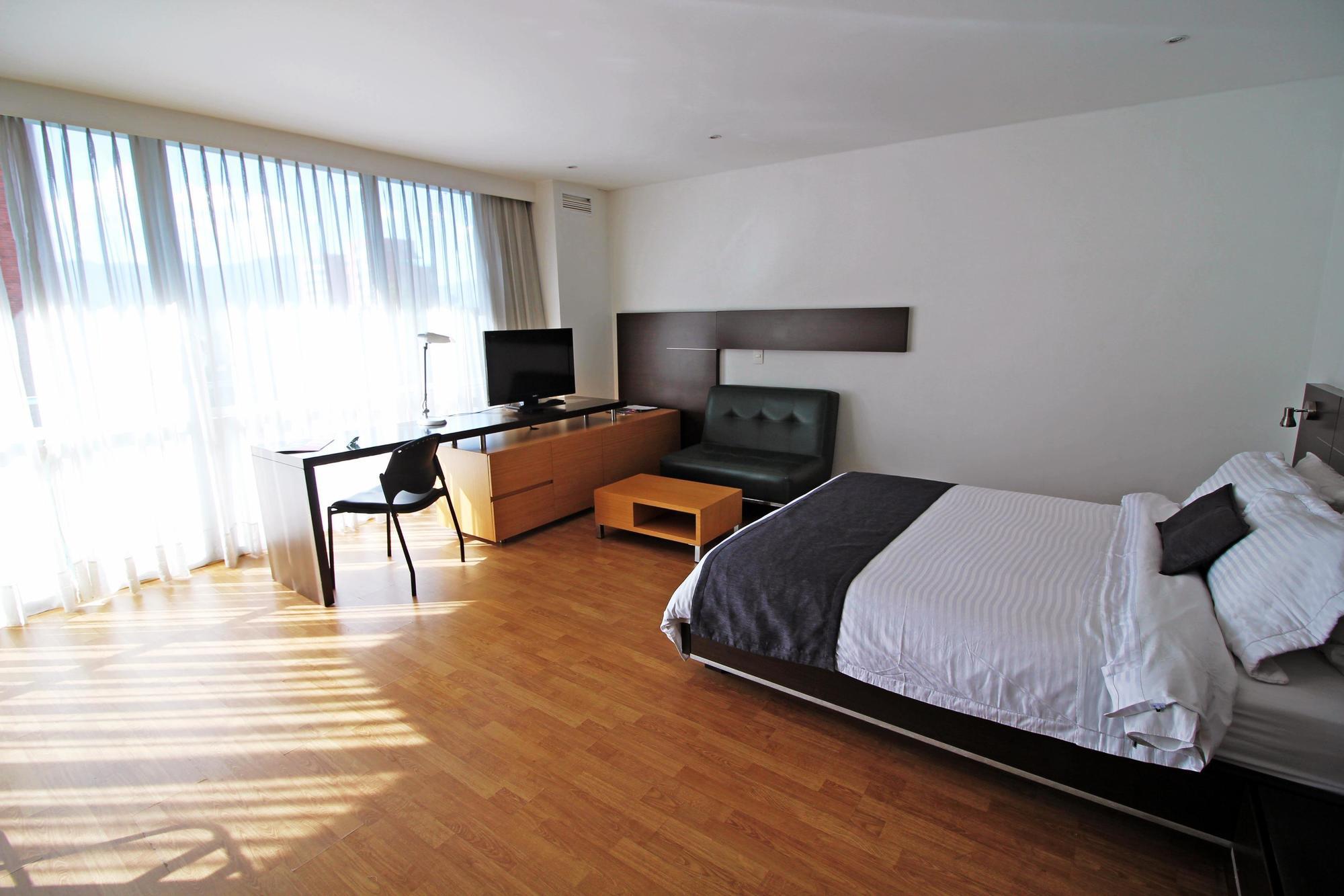 1616 Hotel Медельин Экстерьер фото